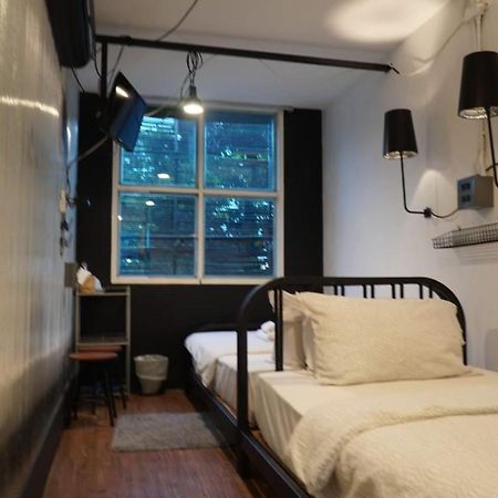 Hand Hotel Bang Saen Exterior photo