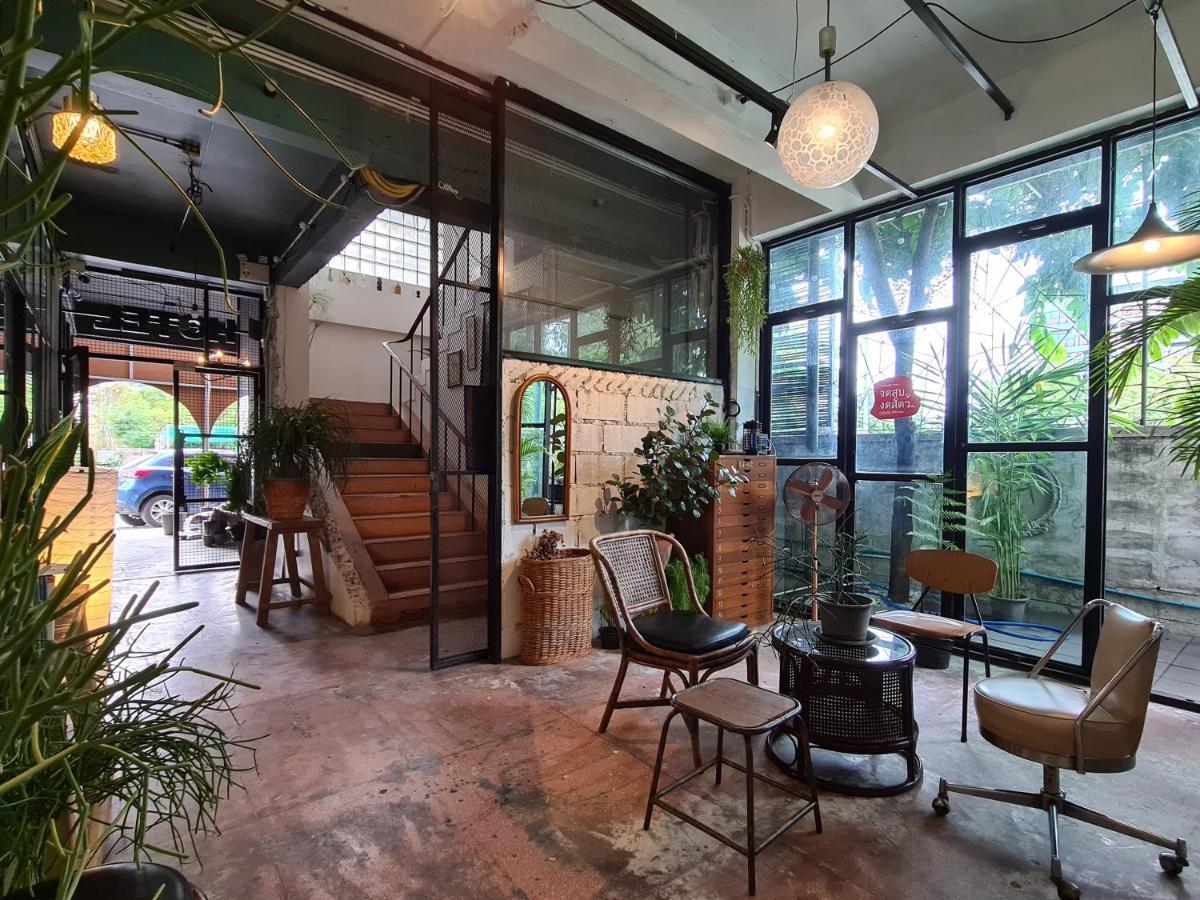 Hand Hotel Bang Saen Exterior photo